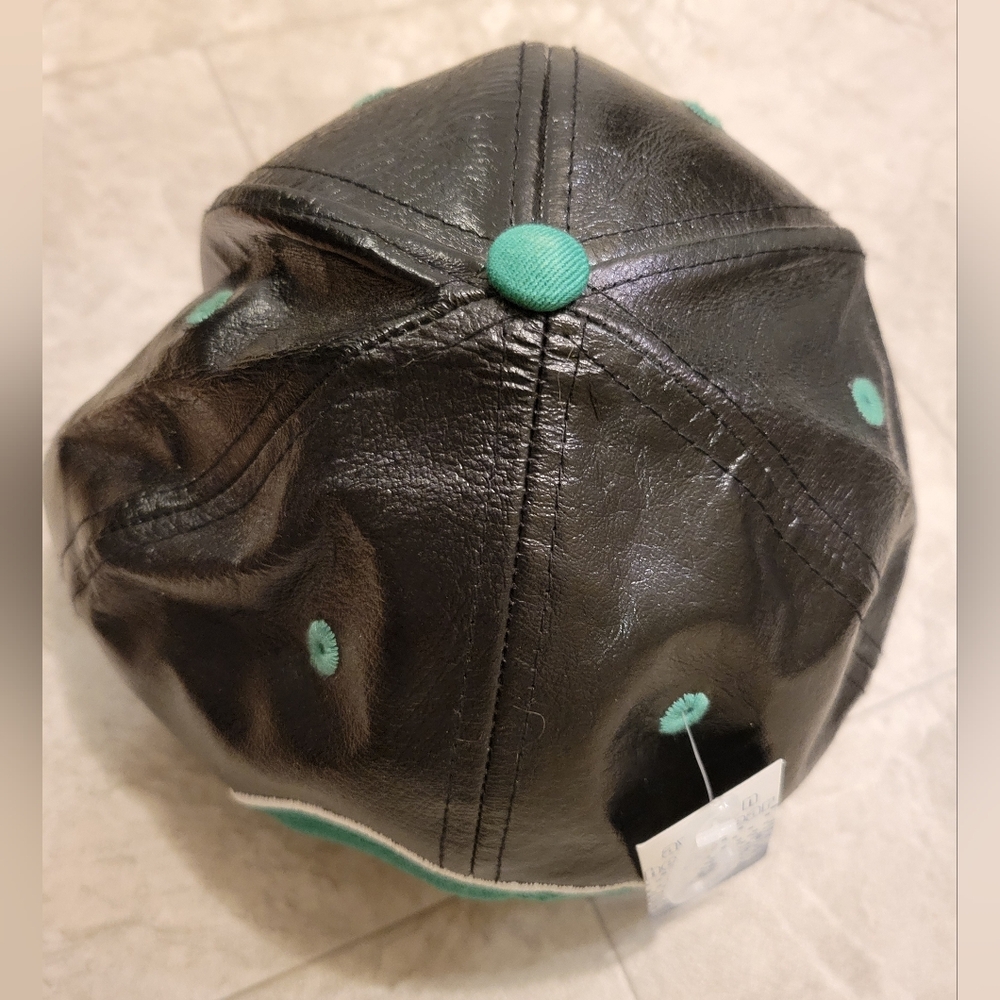 Labrador Cap - Picture 3 of 7